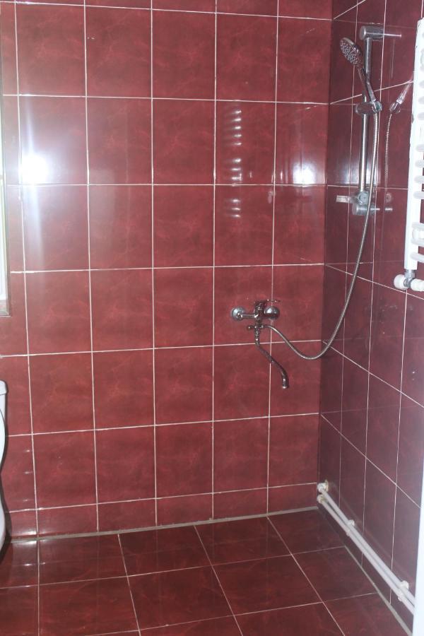 Guesthouse Daeli Mazeri ภายนอก รูปภาพ